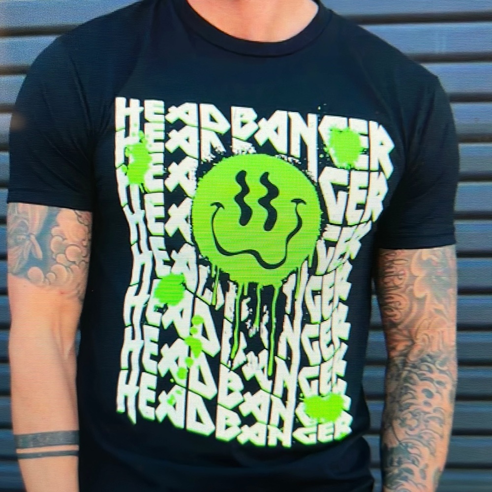 New Men’s uv reactive SHIRT